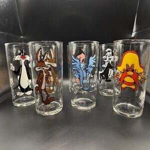7 Vintage 1973 PEPSI Warner Bros Collector Series Looney Tunes Drinking Glasses